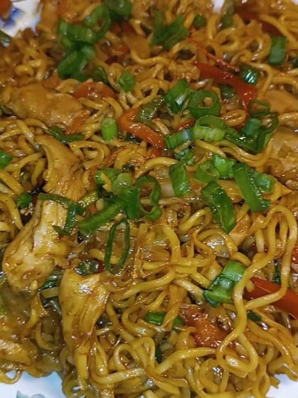 Chicken Lo Mein Noodles